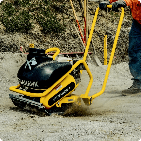 Gas-powered plate compactor with Honda engine for aggregate compaction