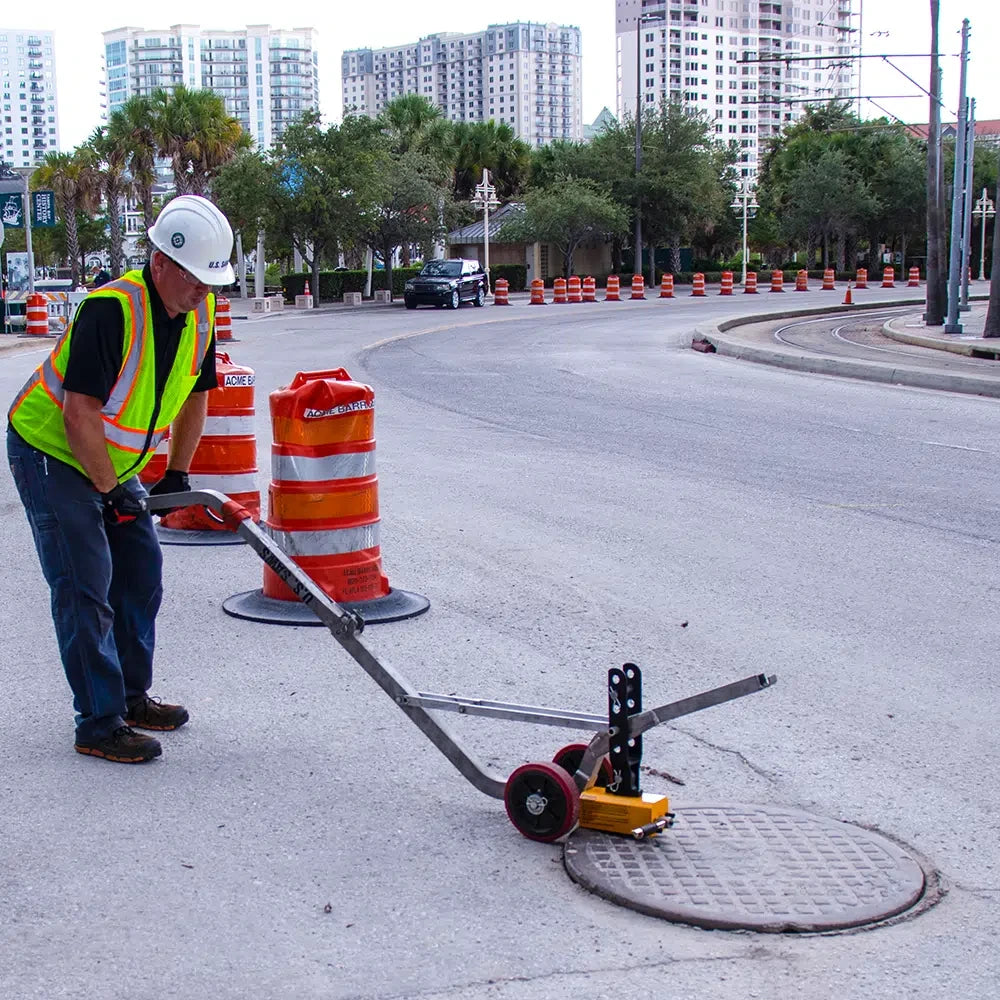 300 Lb. Manhole Cover Lift - View 4