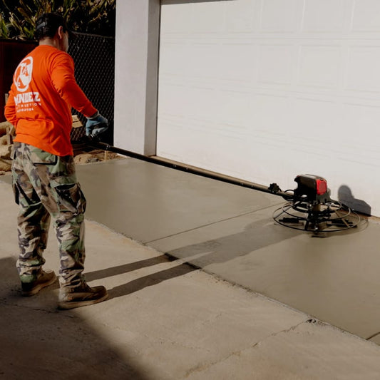 30" Battery-Powered Portable Power Trowel with 18ft Bull Float Handle eJXPT30-2