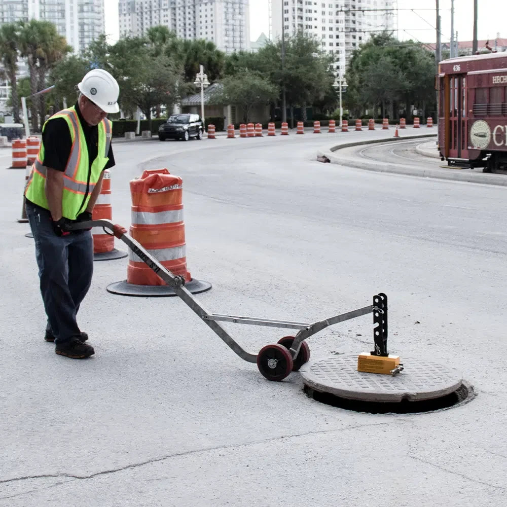600 Lb. Manhole Cover Lift - View 6