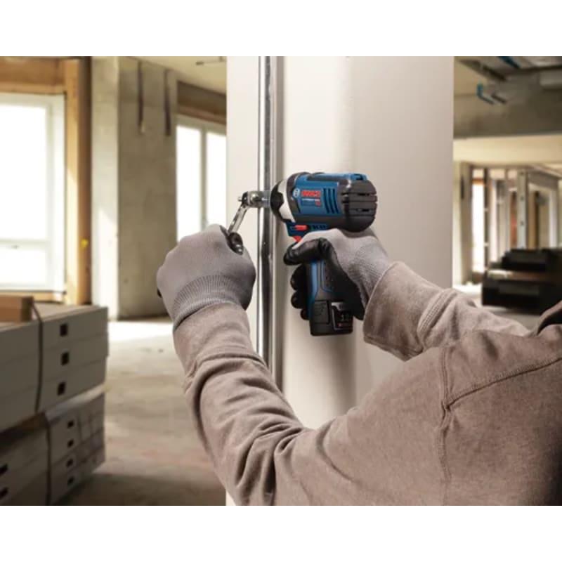 12V Max Impact Driver Kit