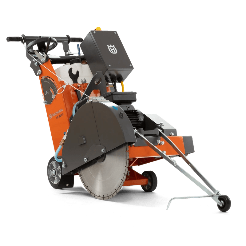 Husqvarna FS 600 E walk-behind floor saw for precise cutting.